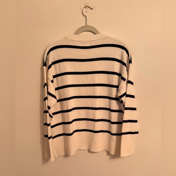 100% Cotton J.Crew Wide-Hem Sweater - Picture 4 of 5